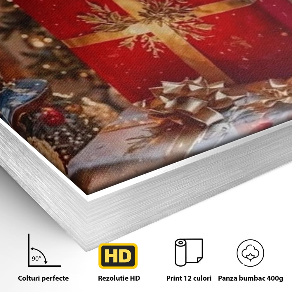Detaliu al suprafetei: tablou canvas cu cadouri sub brad, in rama de aluminiu argintiu